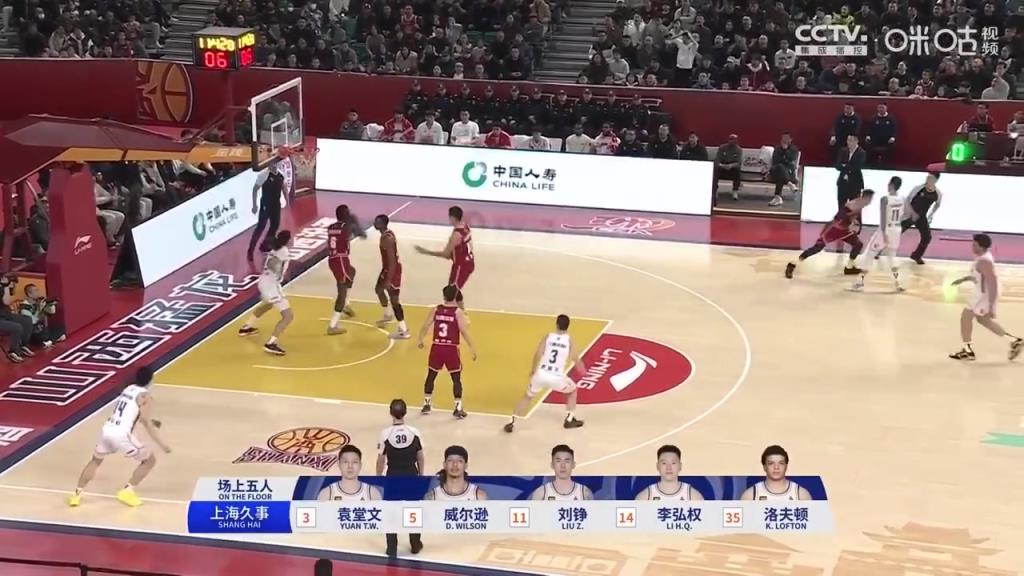 這就是NBA扣籃王的身體素質！迪亞洛正面強行大帽DJ-威爾遜